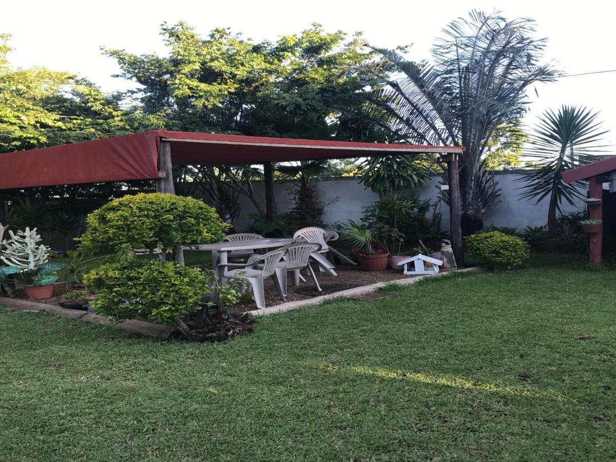 Jozini Guesthouse Exterior photo